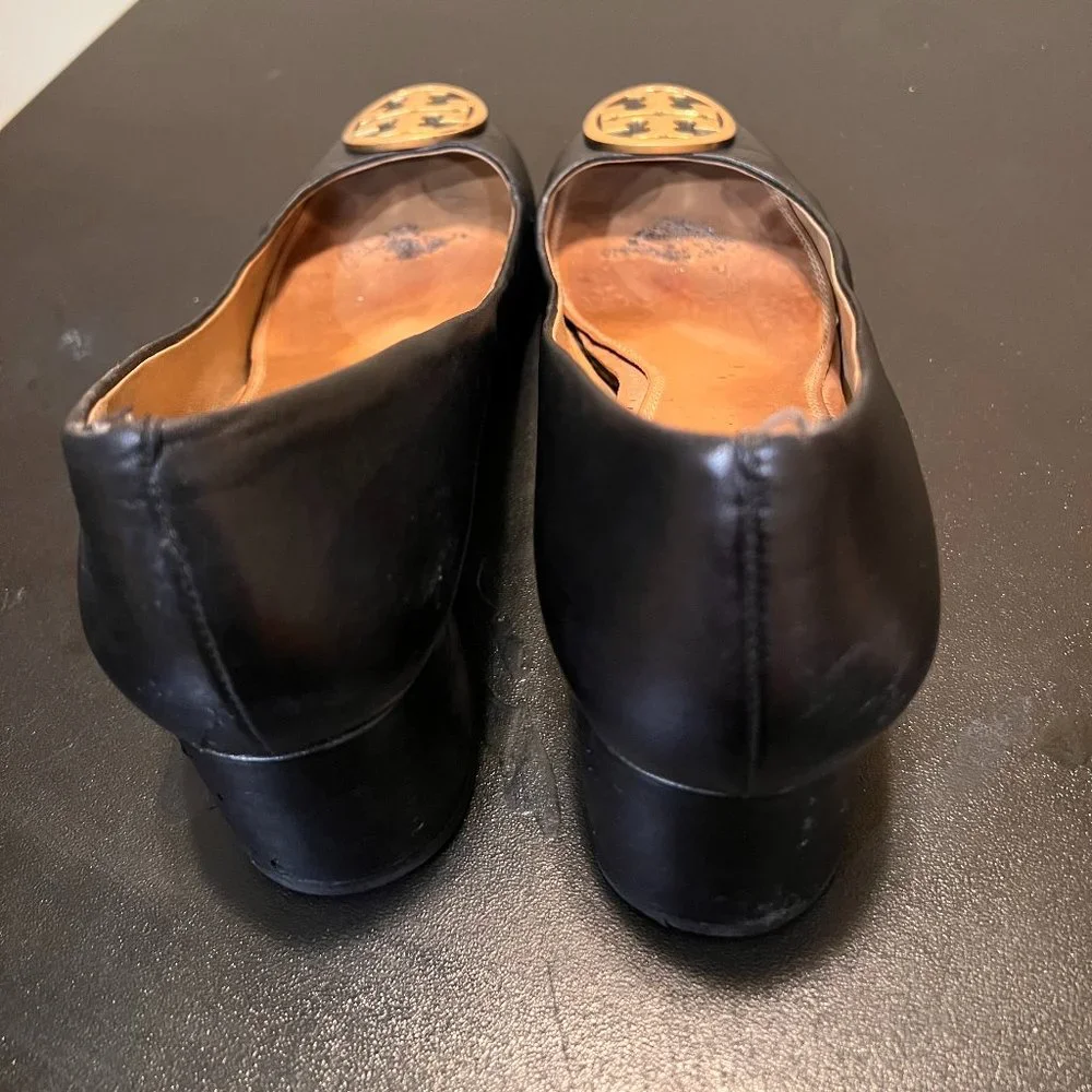 Troy Burch size 10 black heel pumps